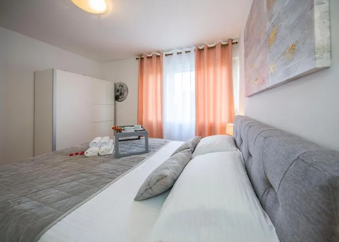 Apartman Nice Split